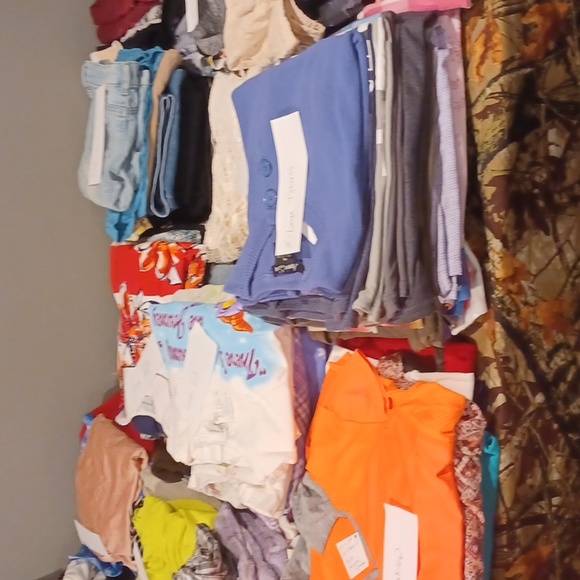 St. Patrick's Day Sale!! Everything But The Kitchen Sink! March 17th 8am Central - Picture 13 of 14